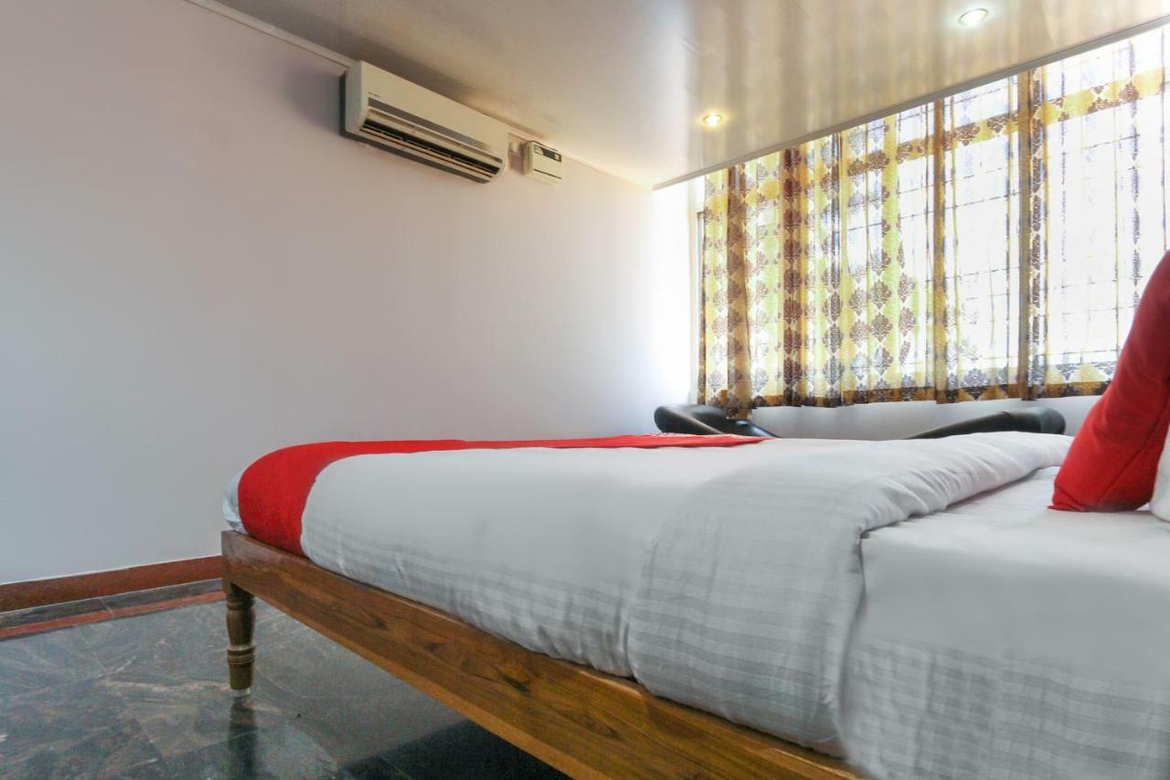Oyo 45475 Annai Lodge Thanjavur Exterior photo