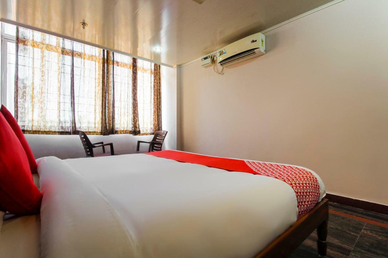 Oyo 45475 Annai Lodge Thanjavur Exterior photo